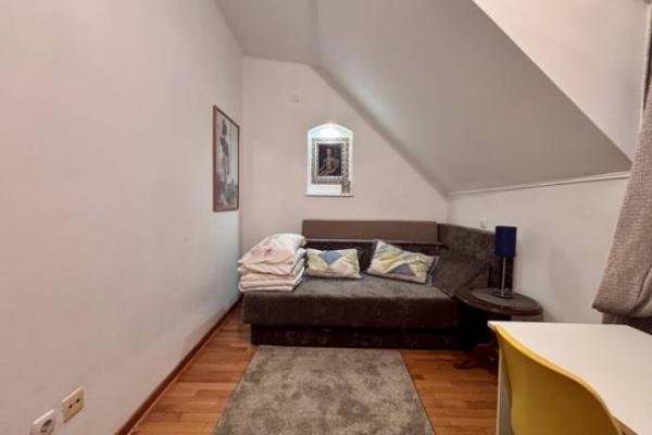 Slika 2 - Palmotićeva, Četvorosoban stan na prodaju, 96m2, 548.900€